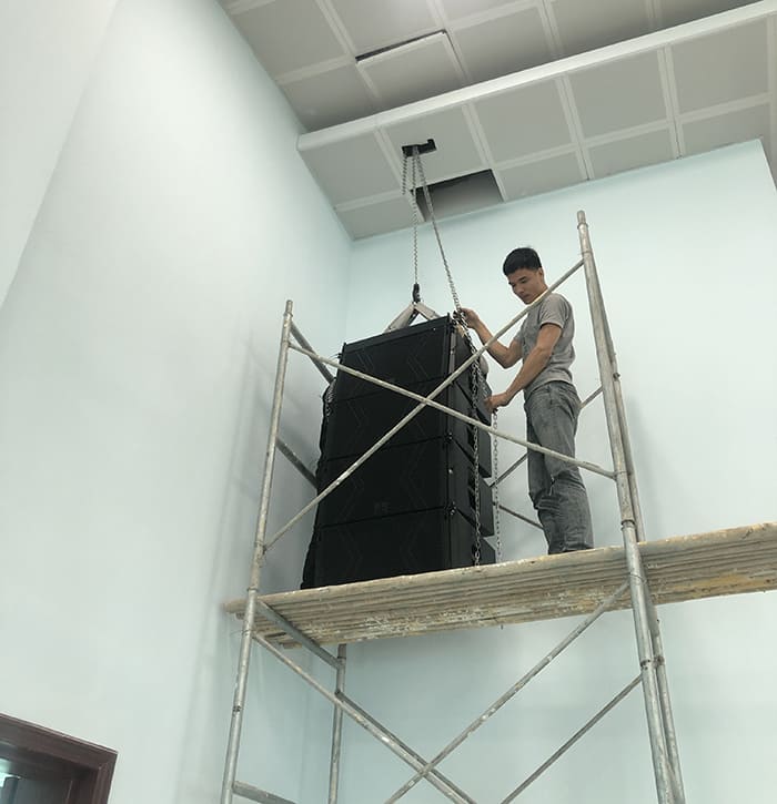 Kỹ thuật lắp đặt loa array cho hội trường tại công trình