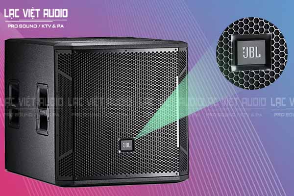 Mặt trước sản phẩm Loa JBL STX818S bọc màng lưới bằng kim loại cao cấp 