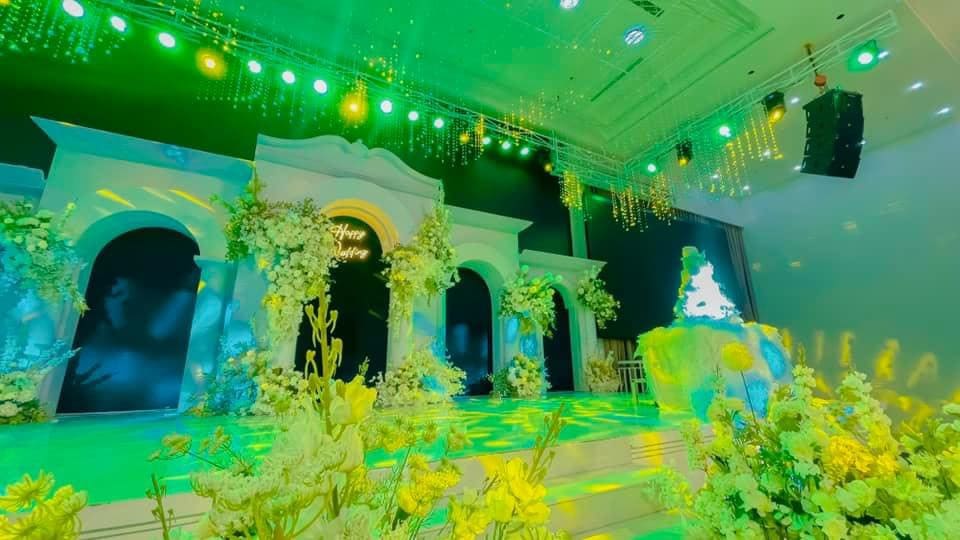 Hệ thống ánh sáng vào việc