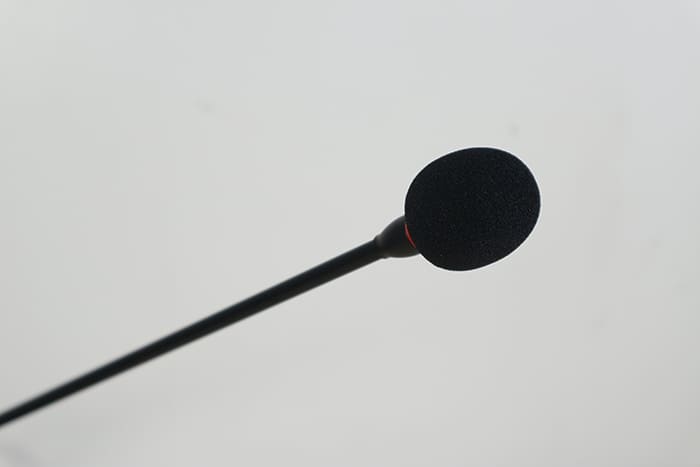 Trang bị mút bọc mic giúp Asima DG-8000A thu tiếng rõ ràng, chân thực hơn