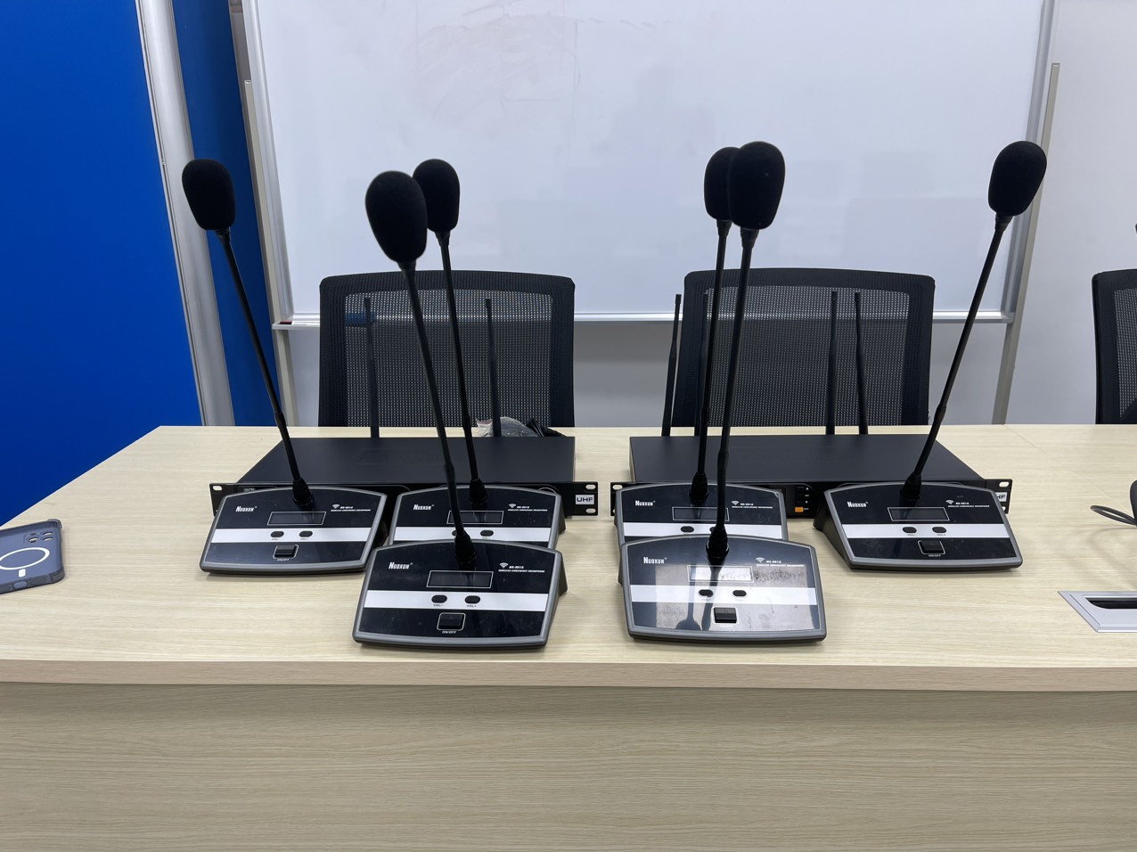 Các micro không dây đang được ưa chuộng tại thị trường Việt Nam